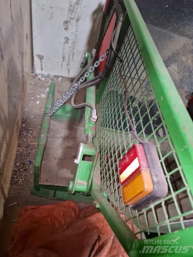 Holaras Uienrooier 其他農業機械