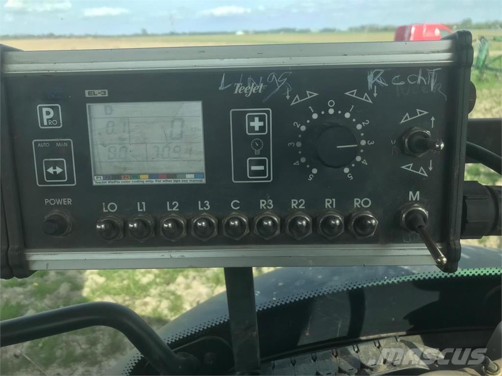 John Deere 624 自走式噴霧機