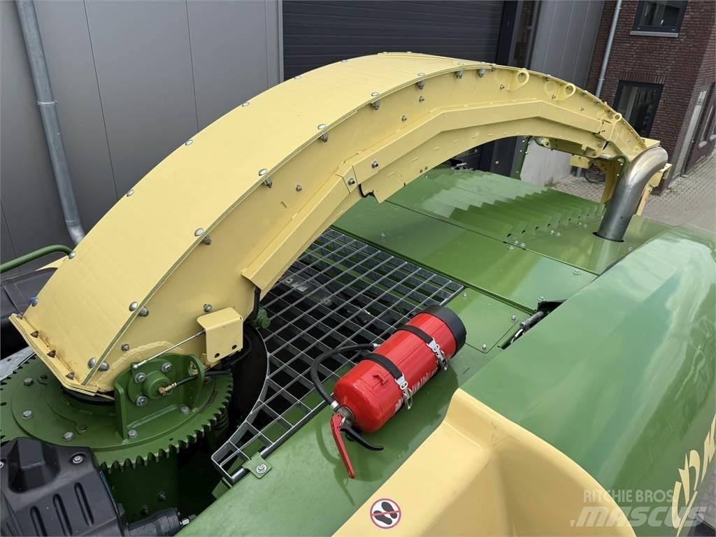Krone BigX 630 草捆撕碎機、切割機、拆袋機