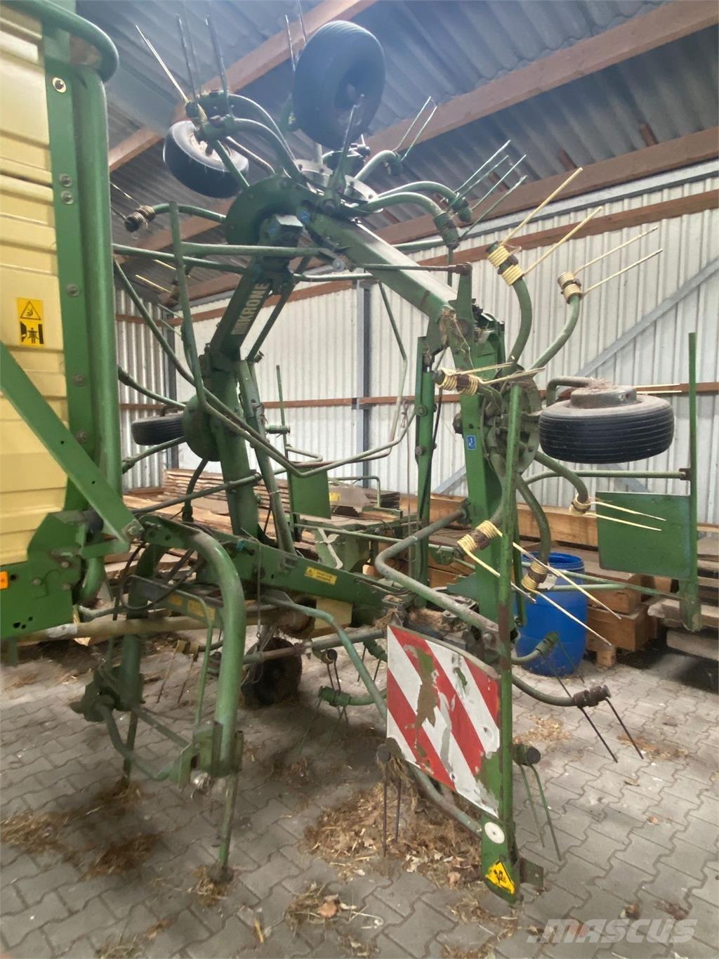 Krone KW7.70/6x7 耙與翻草機