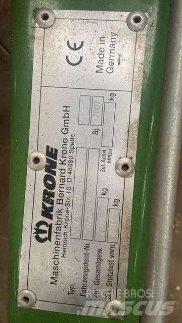 Krone KWT 15.02/14 耙與翻草機
