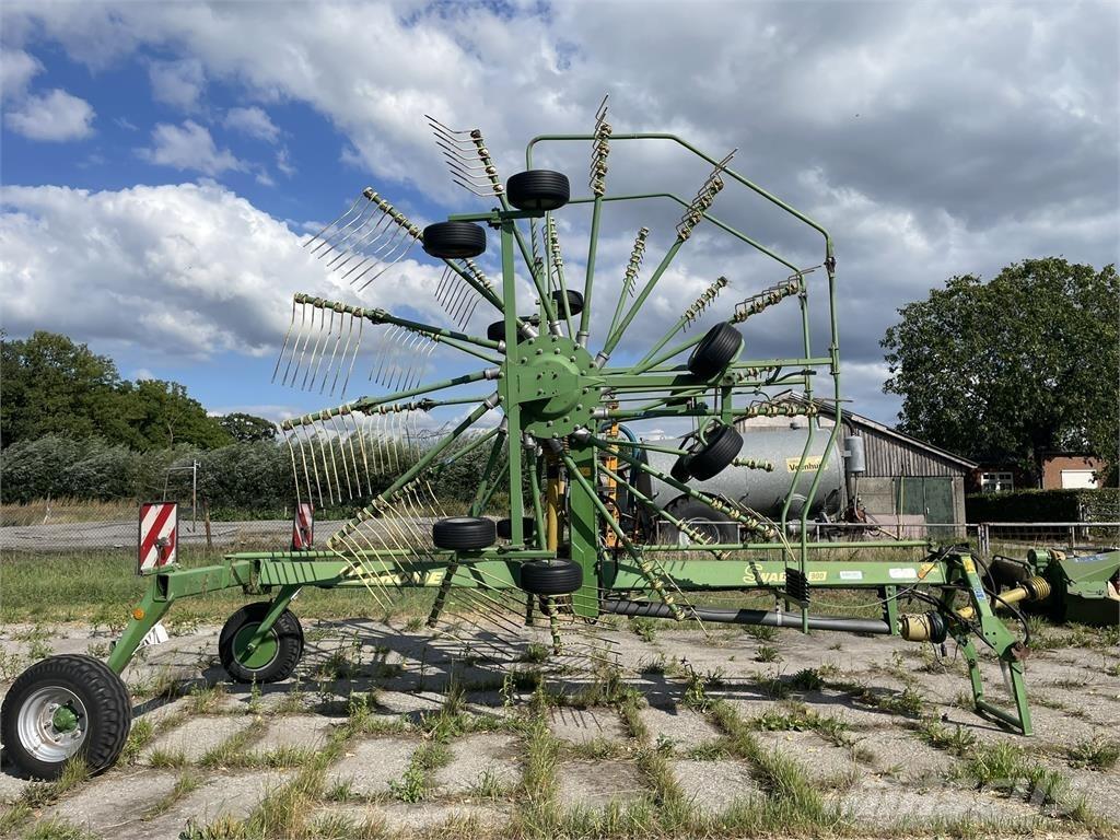 Krone Swadro 900 耙與翻草機