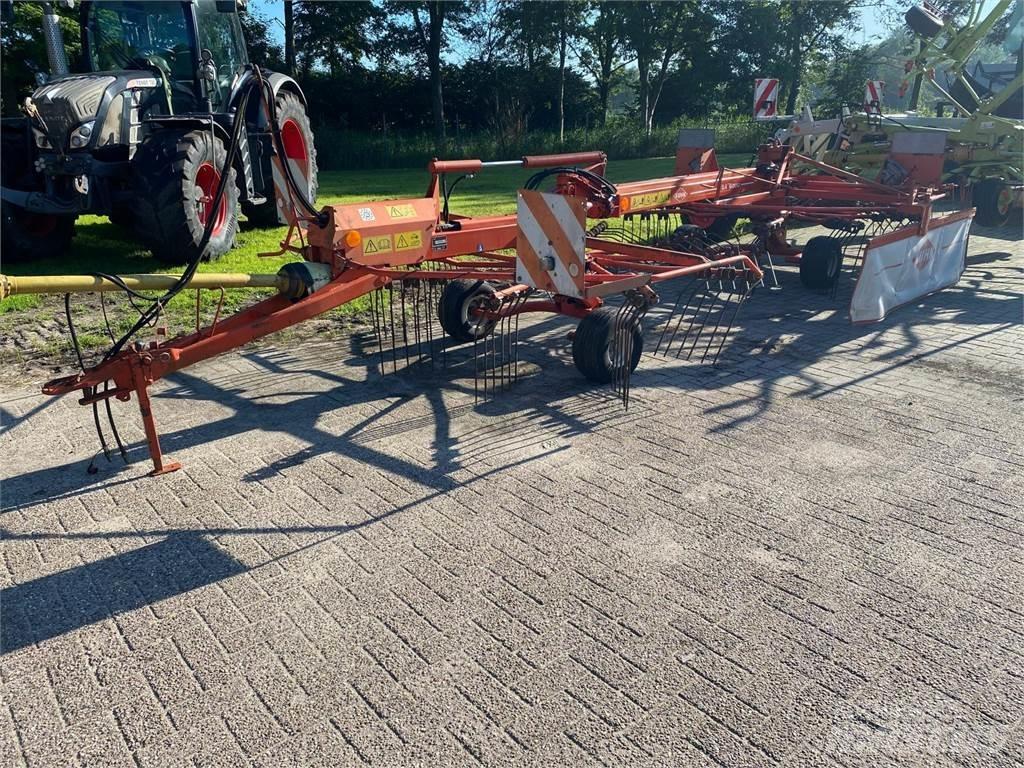 Kuhn GA 6000 耙與翻草機