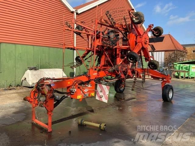 Kuhn GA 8521 hark 耙與翻草機
