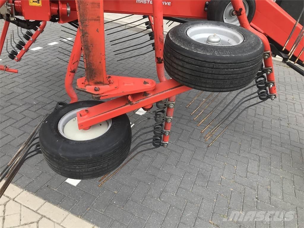 Kuhn GA 8731 hark 耙與翻草機