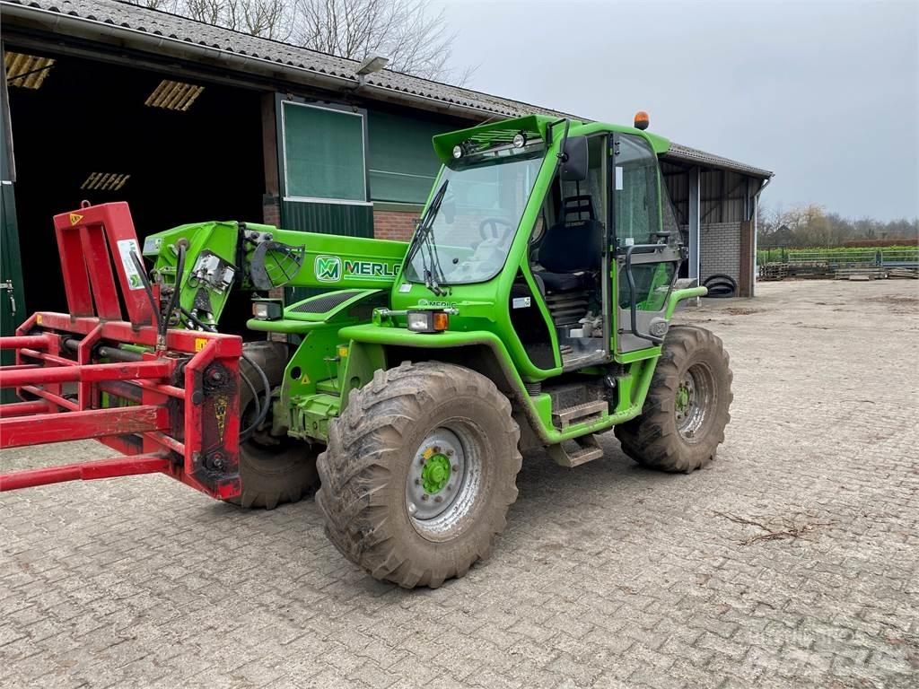 Merlo P 40.7 CS 農業用伸縮臂裝載機