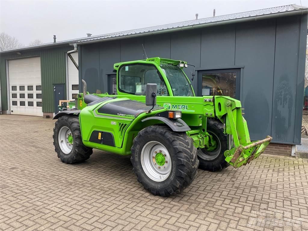Merlo TF 38.7 農業用伸縮臂裝載機
