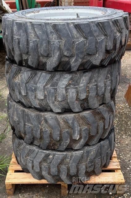  Set BKT 27x8.50-15 輪胎、車輪和輪圈