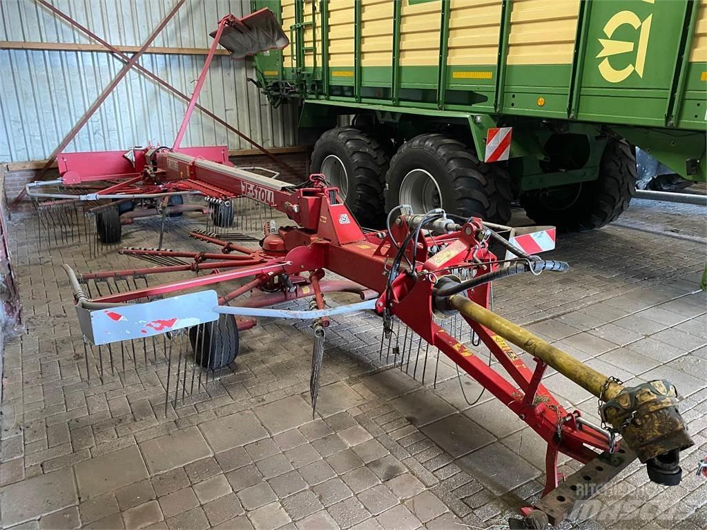 Stoll R 1405 s 耙與翻草機