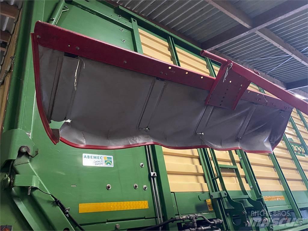 Stoll R 1405 s 耙與翻草機