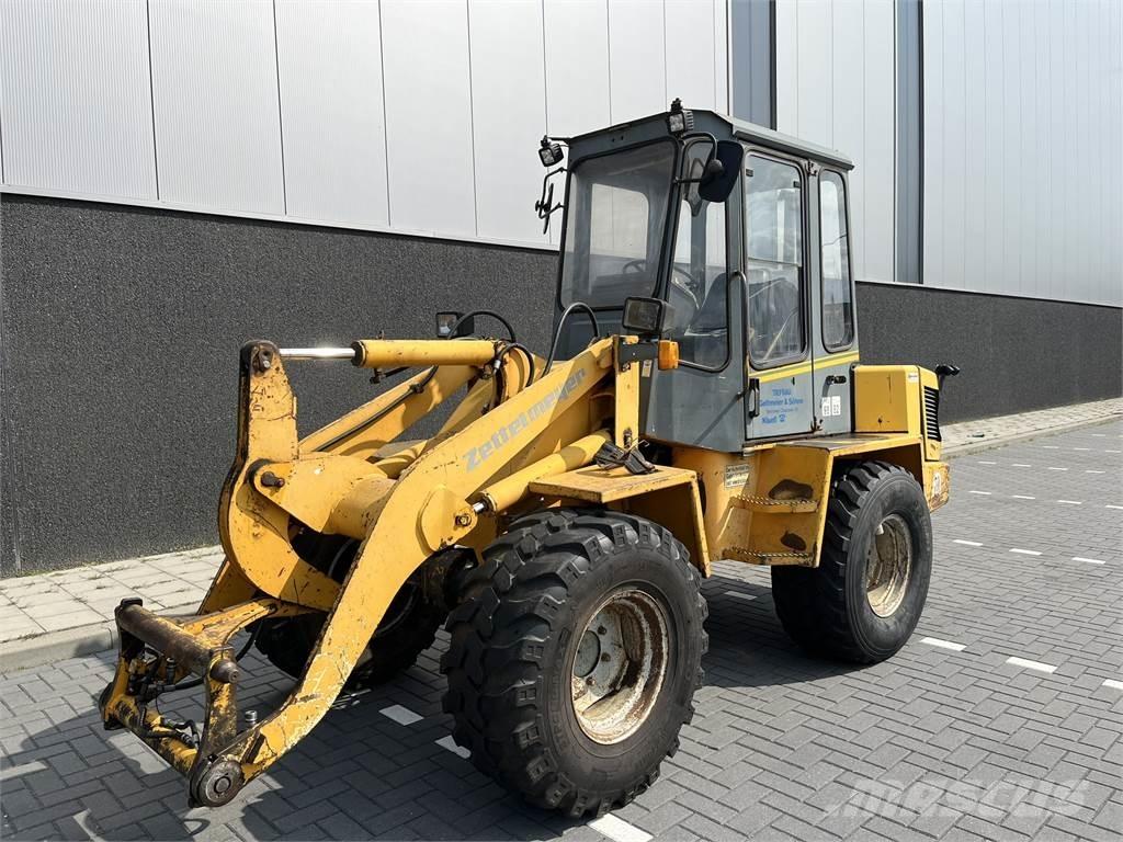 Zettelmeyer ZL 602 前端裝載機和挖掘機