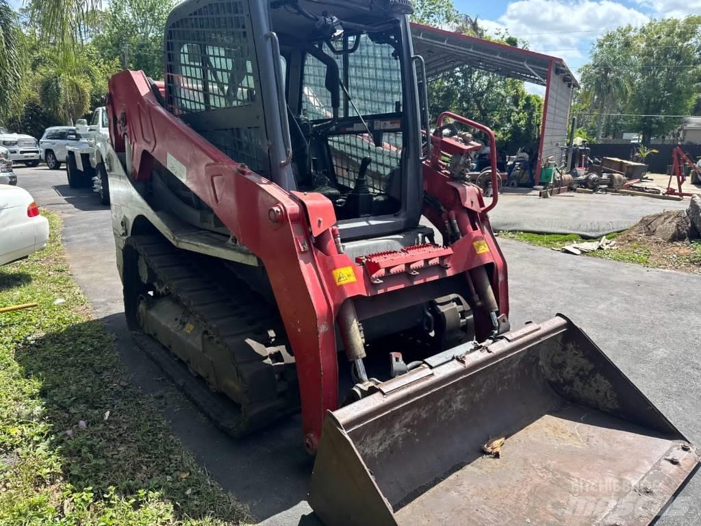 Takeuchi TL10 滑移轉向裝載機