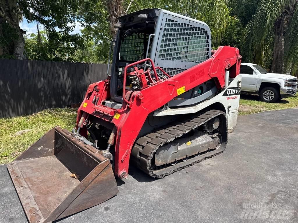 Takeuchi TL10 滑移轉向裝載機