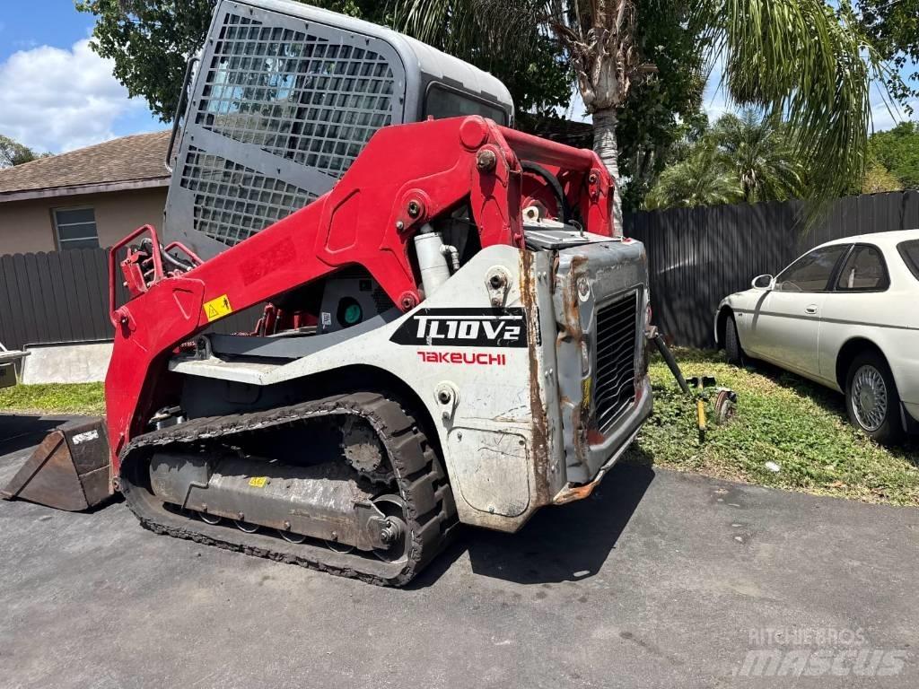 Takeuchi TL10 滑移轉向裝載機