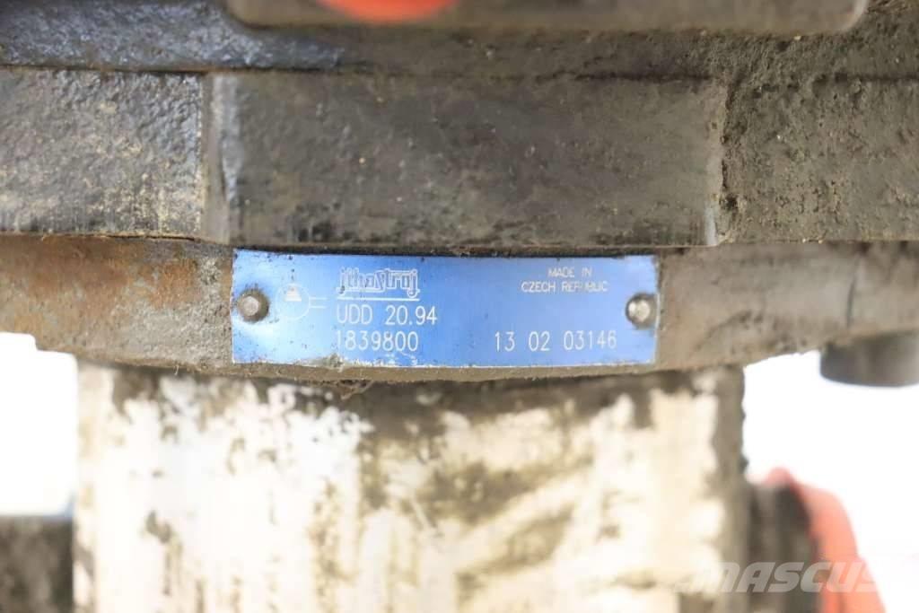 GiANT V 6004 T 油壓