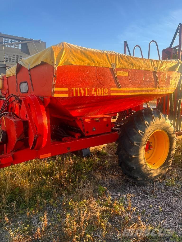 Överum 4012 礦物撒布機