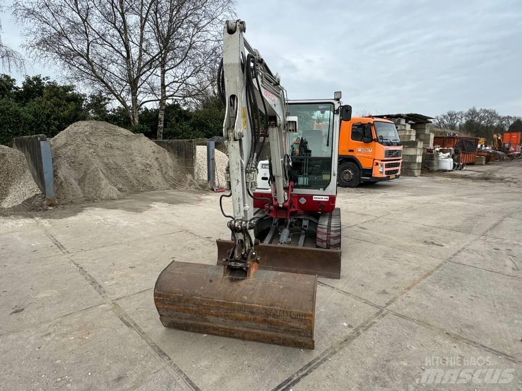 Takeuchi TB235 小型挖土機/掘鑿機<7t(小型挖掘機)