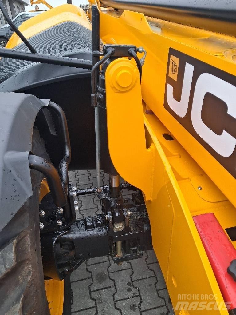JCB 535-140 Hiviz 伸縮臂操作車