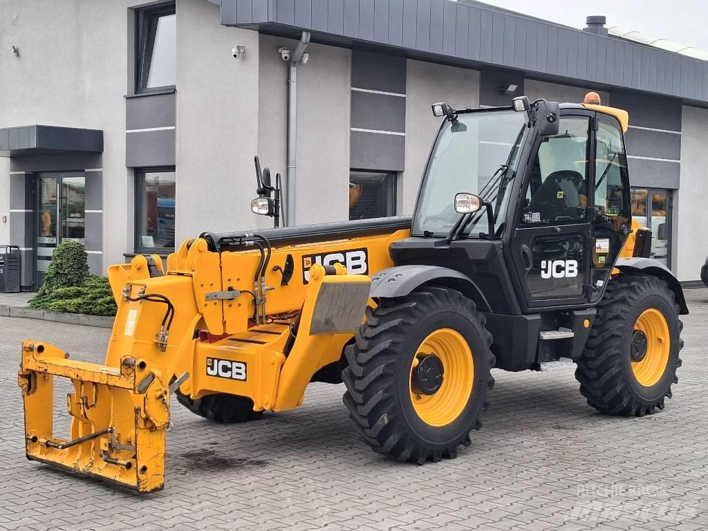 JCB 535-140 Hiviz 伸縮臂操作車