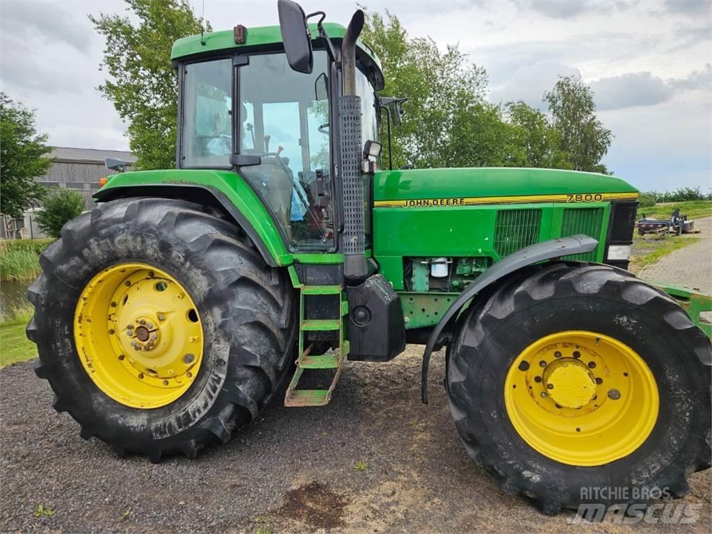 John Deere 7800 曳引機