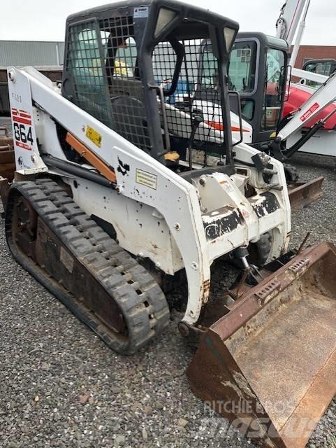 Bobcat 864 H 滑移轉向裝載機