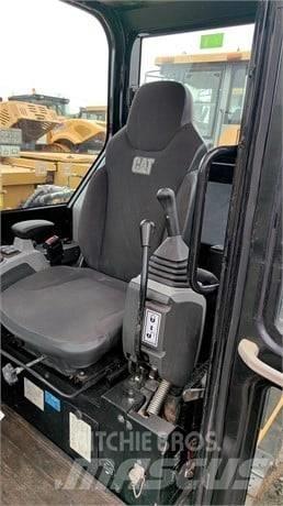 CAT 307 小型挖土機/掘鑿機<7t(小型挖掘機)