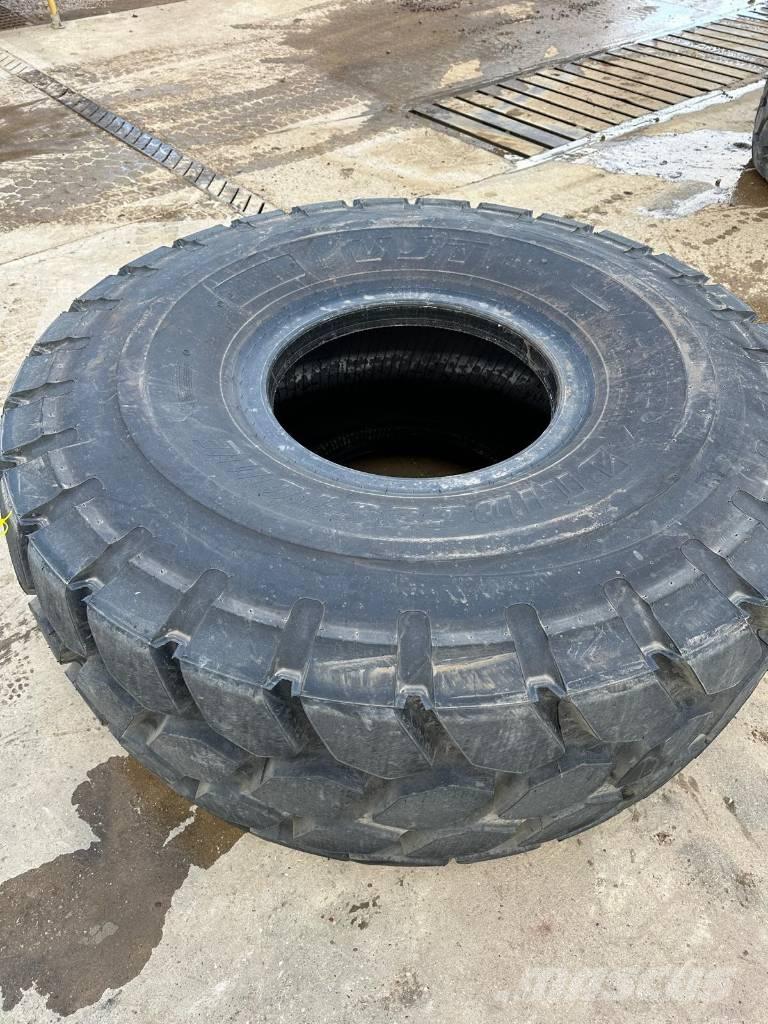 Bridgestone 26.5R25 輪胎、車輪和輪圈