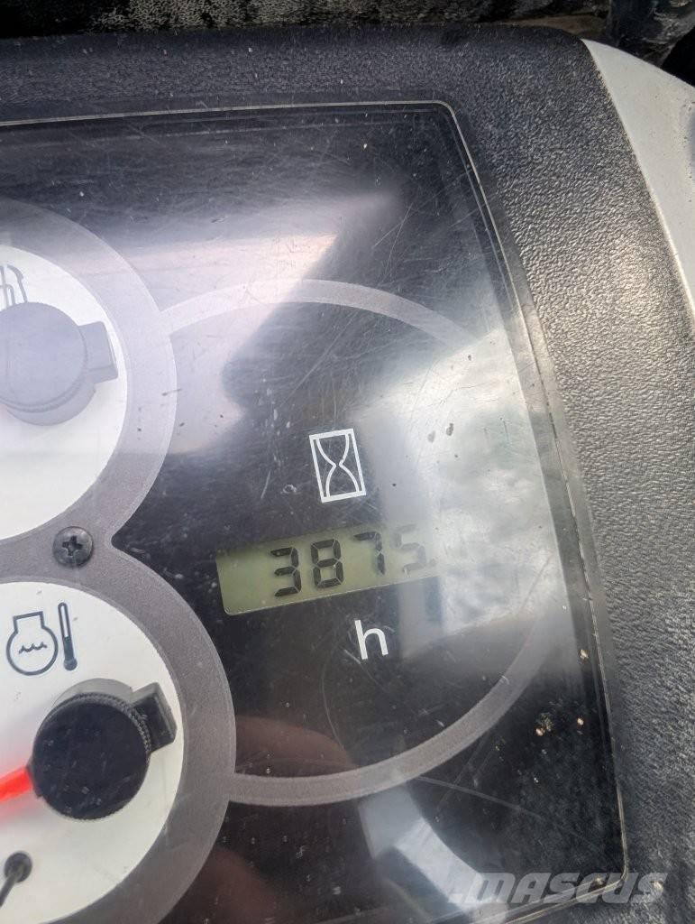 Komatsu PC 55 MR-3 小型挖土機/掘鑿機<7t(小型挖掘機)