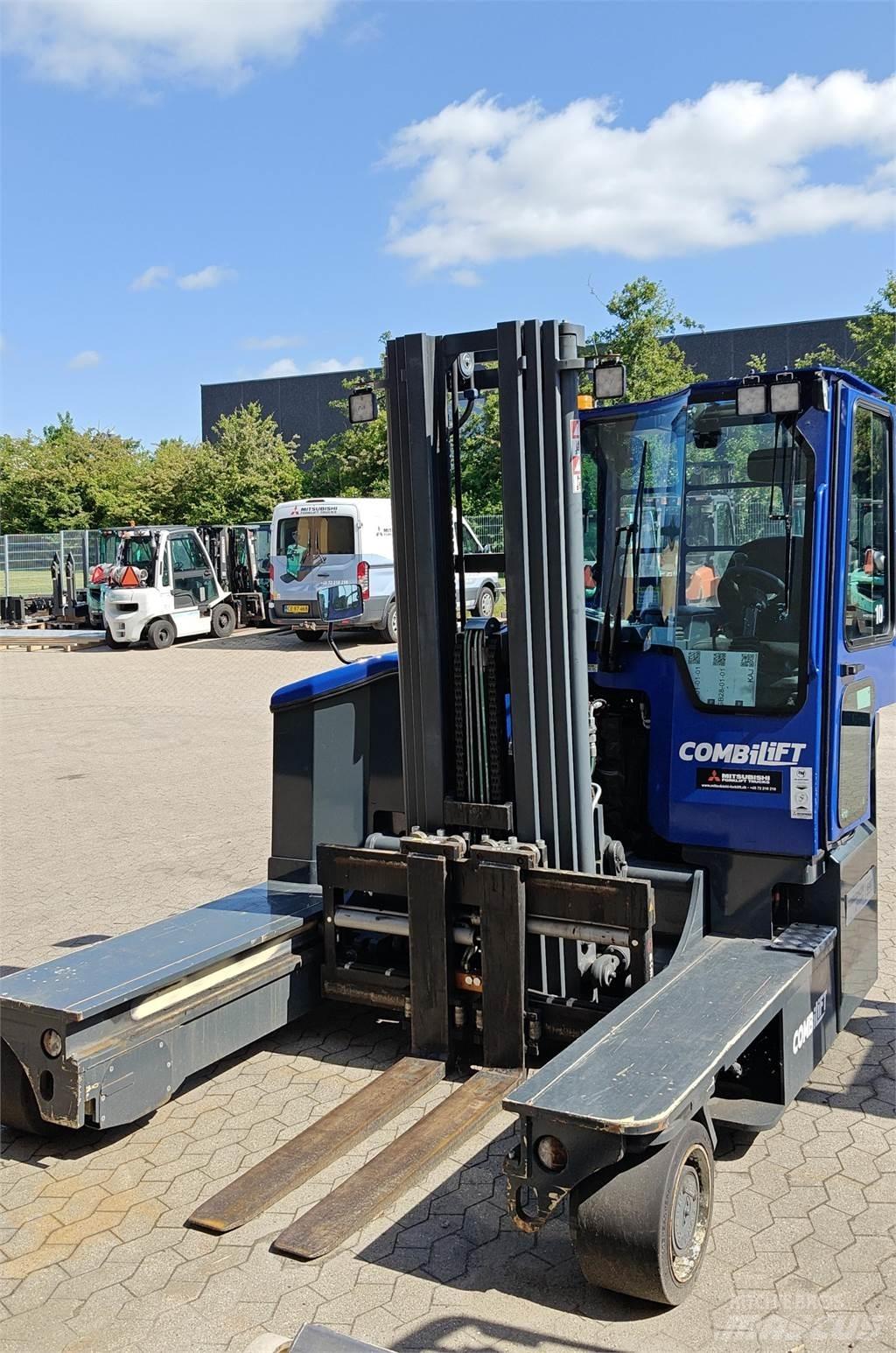 Combilift C4500E 四向前伸式堆高機(叉車)