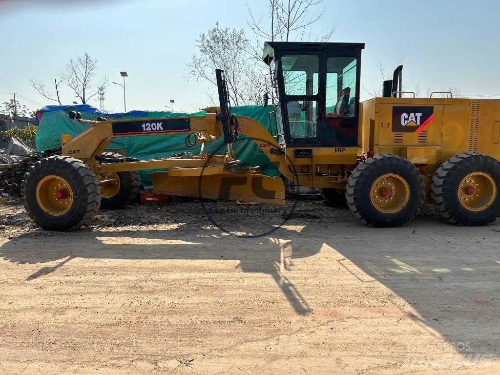 CAT 120 K 平土機