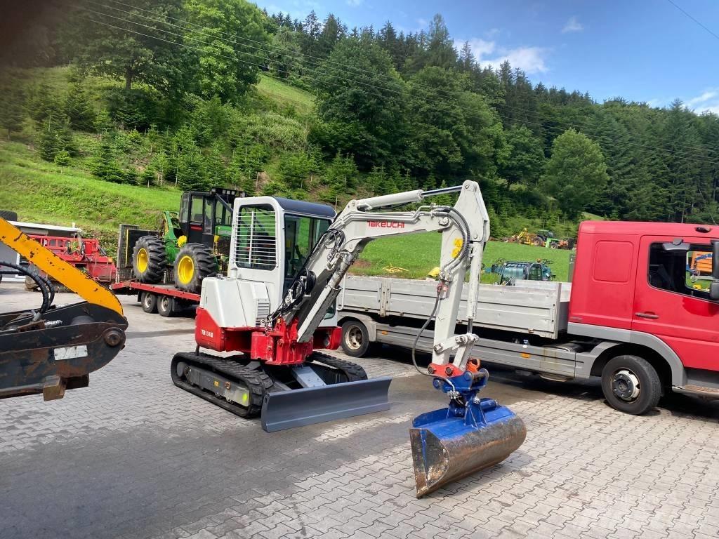 Takeuchi TB 138 FR 小型挖土機/掘鑿機<7t(小型挖掘機)