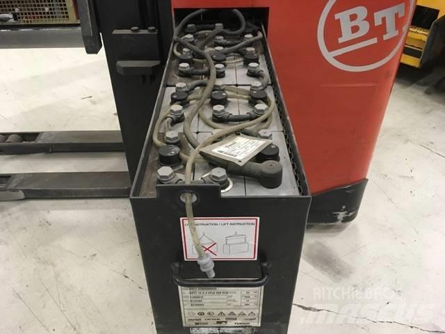BT SRE 160 自走式堆積機