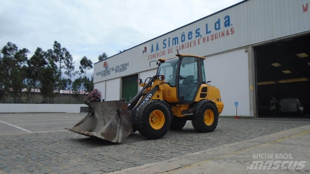Volvo L 25 F 輪胎式裝載機