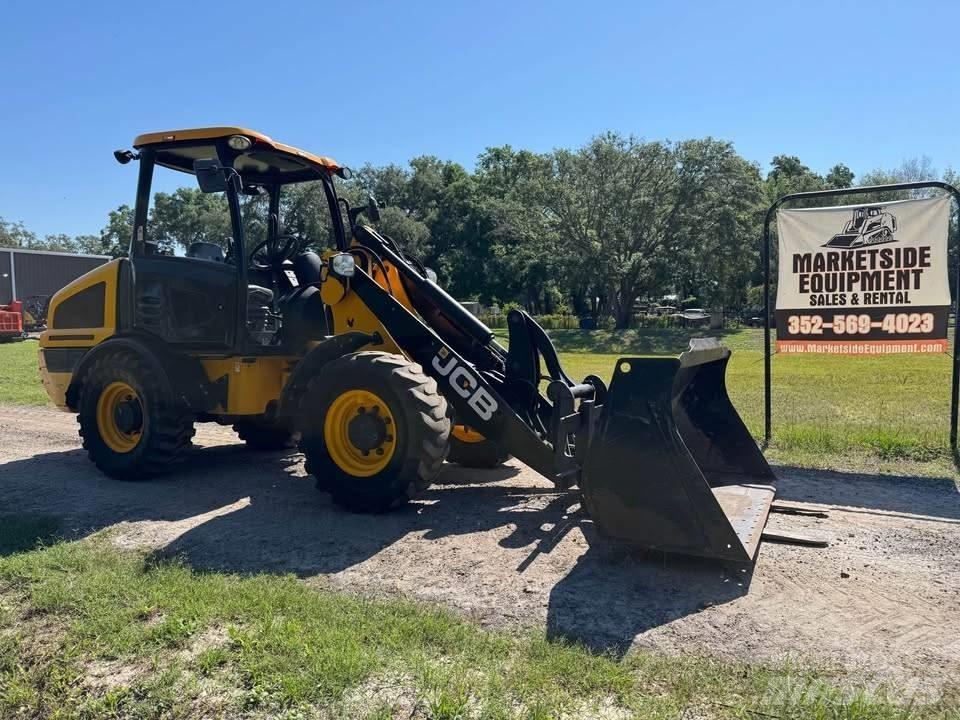 JCB 407 輪胎式裝載機