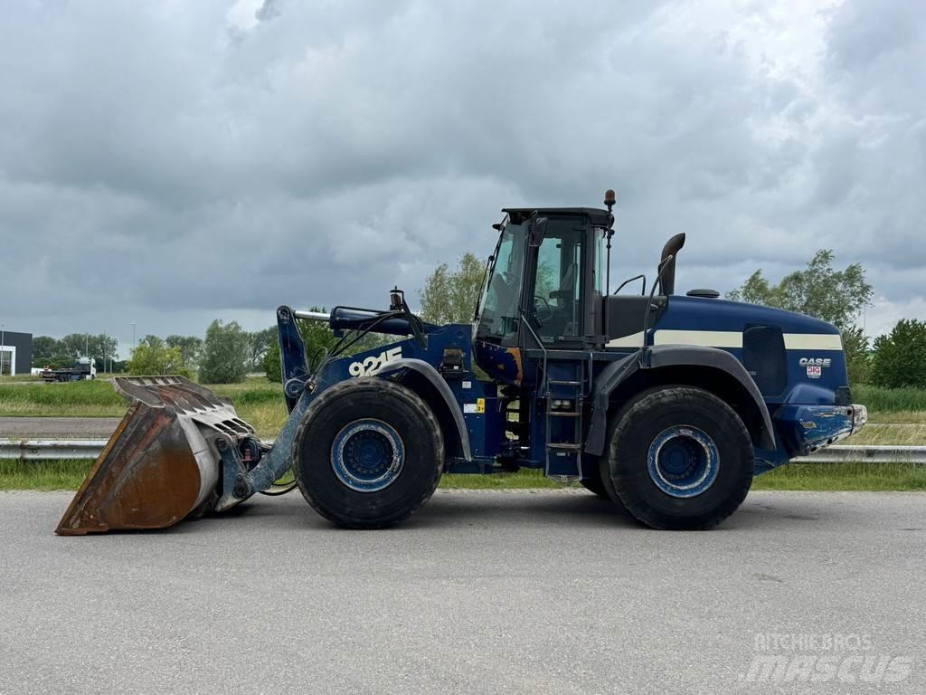 CASE 921E 輪胎式裝載機