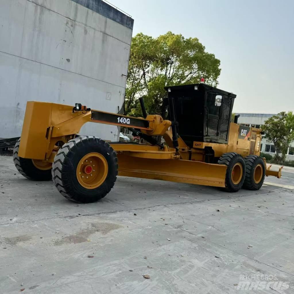 CAT 140 G 平土機
