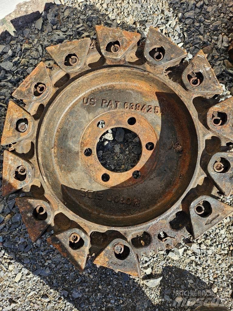 Ponsse H 60 收穫機頭
