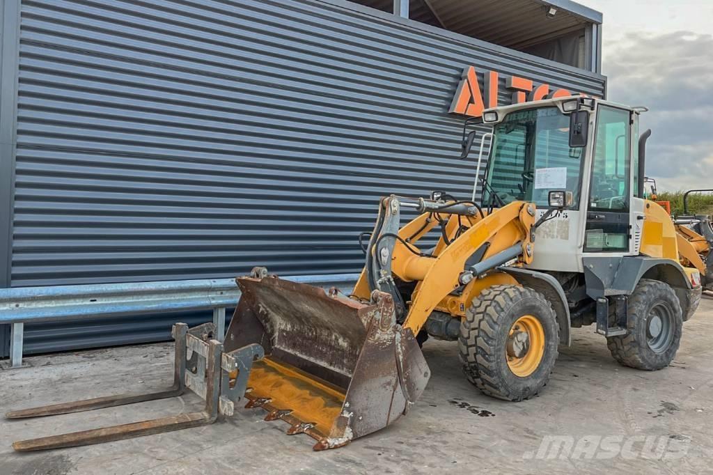 Liebherr L 506 輪胎式裝載機