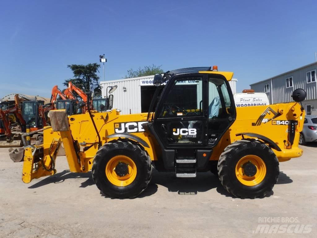 JCB 540-200 伸縮臂操作車