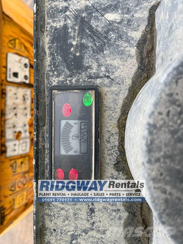 JCB 3STH 側卸礦車