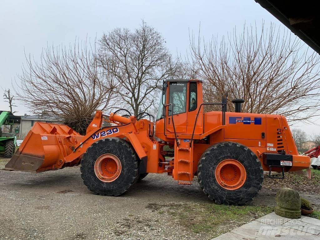 Fiat-Hitachi W230 輪胎式裝載機
