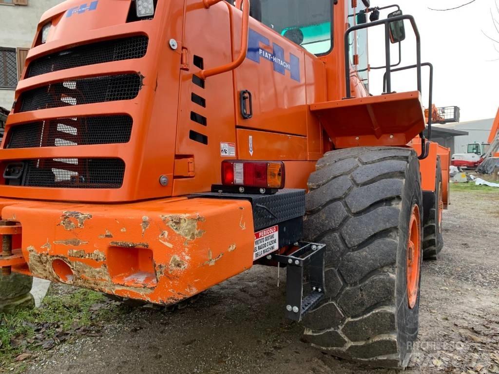 Fiat-Hitachi W230 輪胎式裝載機