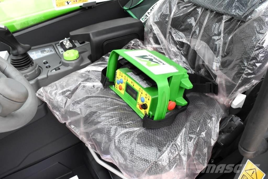 Merlo P 40.17 伸縮臂操作車