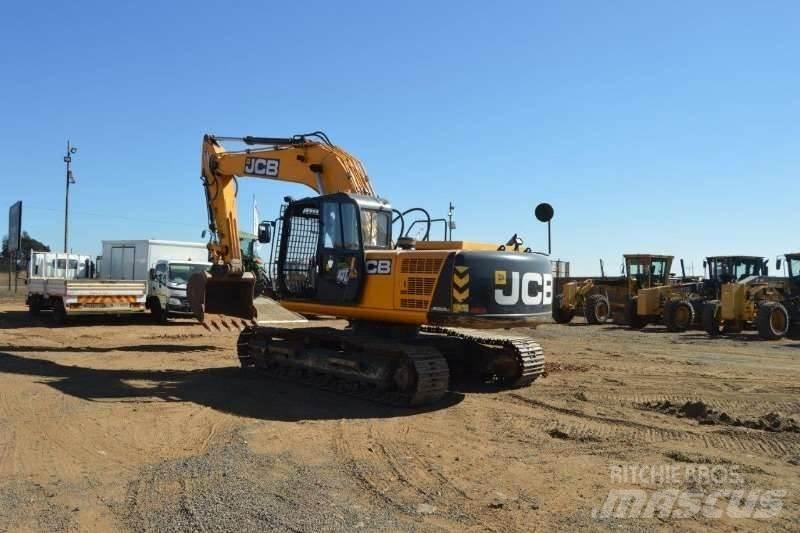 JCB JS205 小型挖土機/掘鑿機<7t(小型挖掘機)