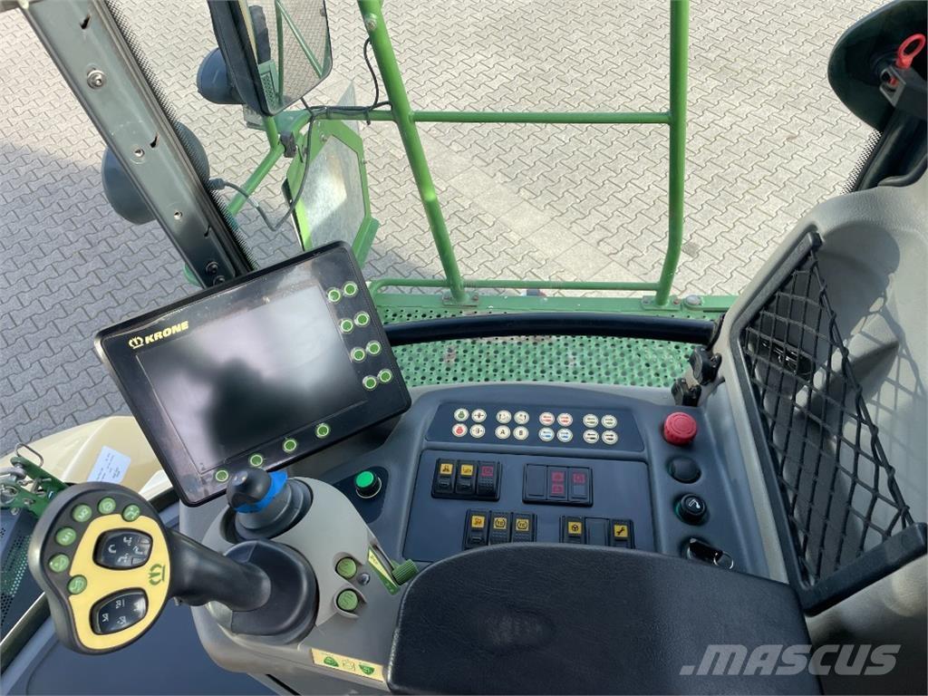 Krone BiG X 700 牧草收穫機