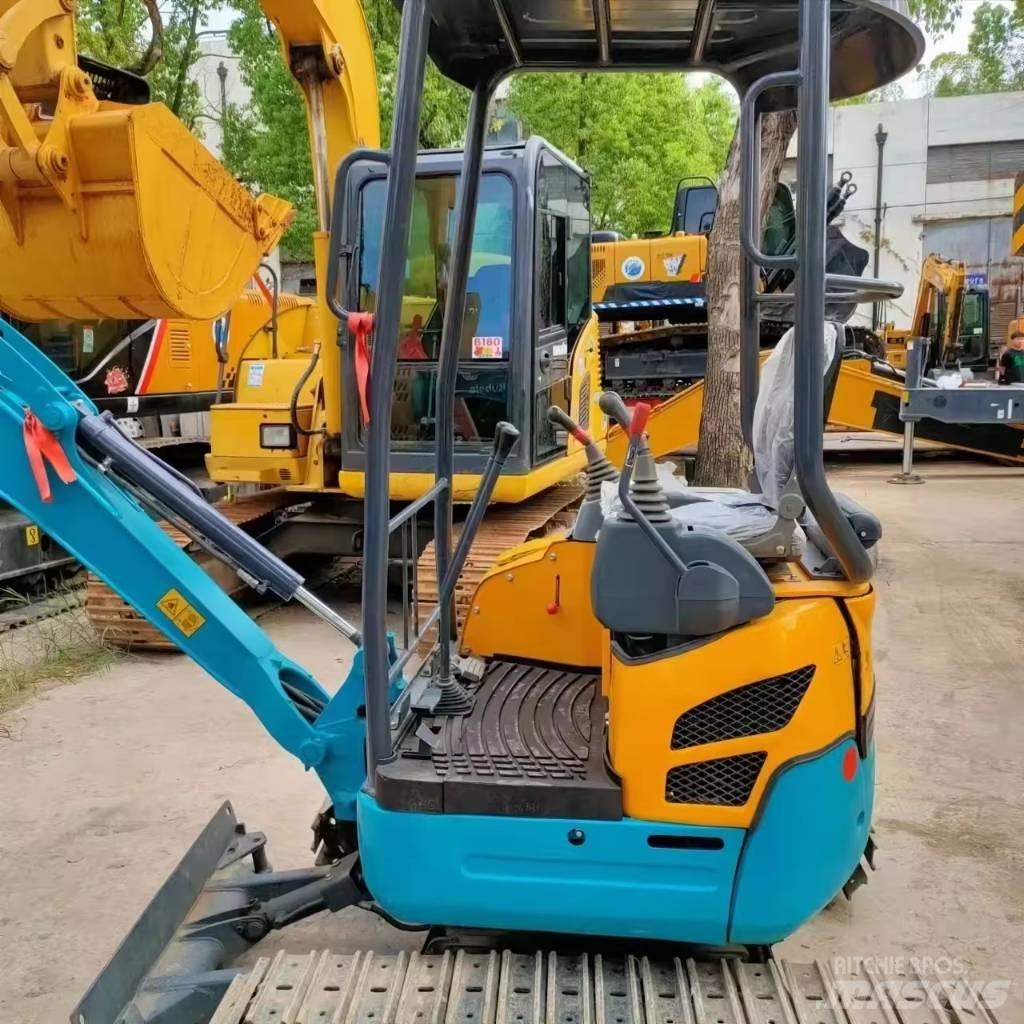 Kubota U 15 小型挖土機/掘鑿機<7t(小型挖掘機)