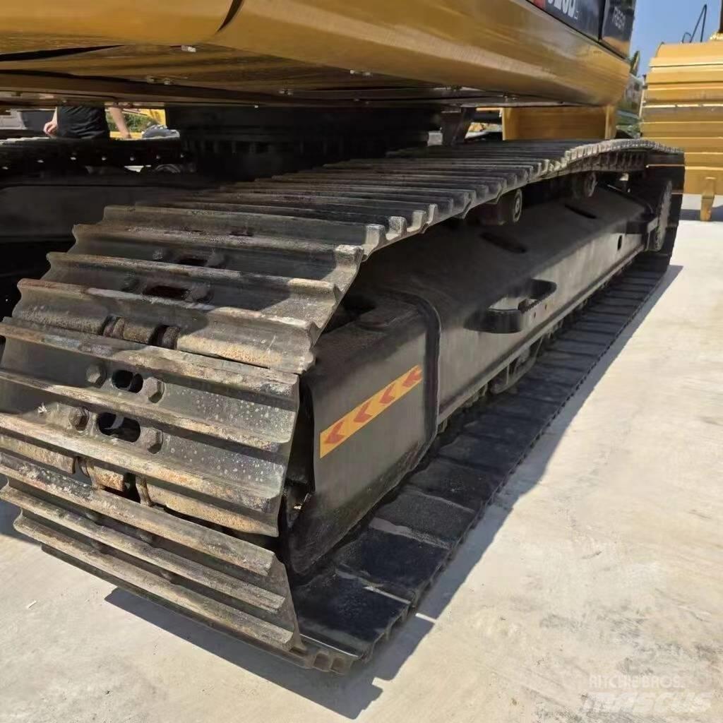 CAT 323 D 履帶式 挖土機/掘鑿機/挖掘機