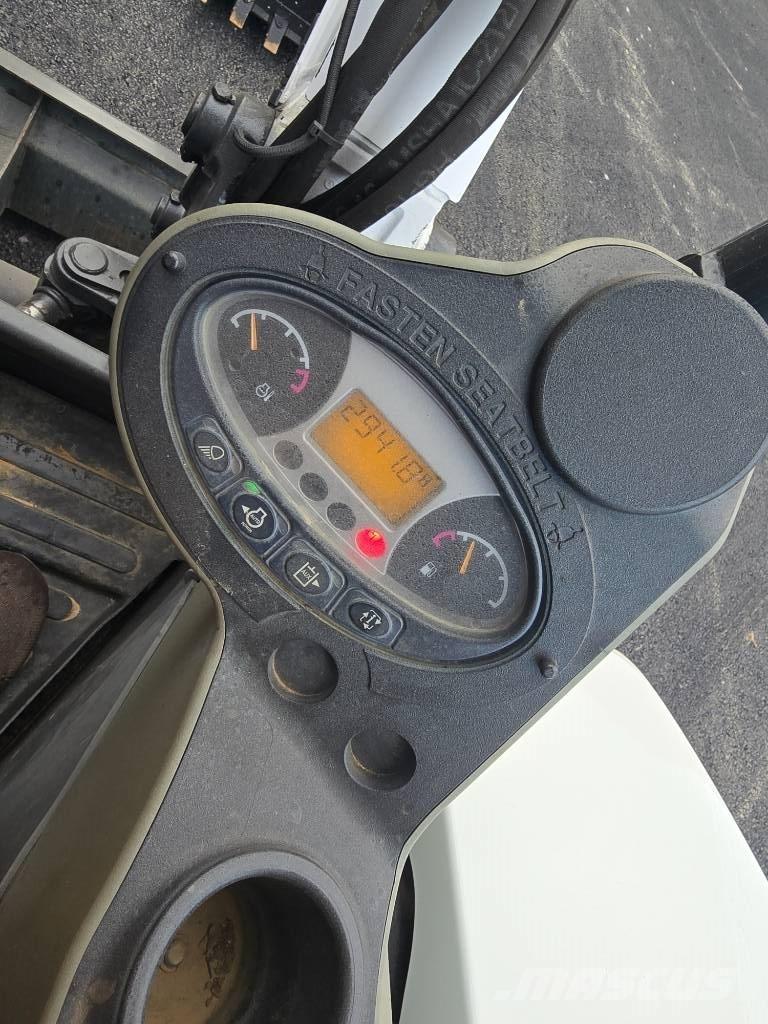 Bobcat E 50 小型挖土機/掘鑿機<7t(小型挖掘機)