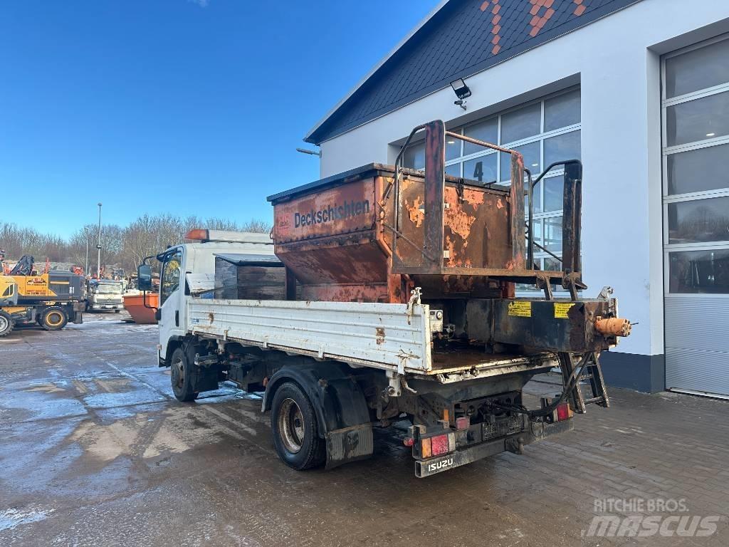 Isuzu N2R 75 D 傾卸式卡車