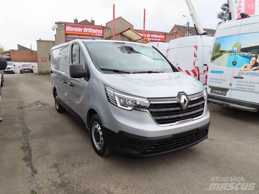 Renault Trafic 廂式貨物運輸車